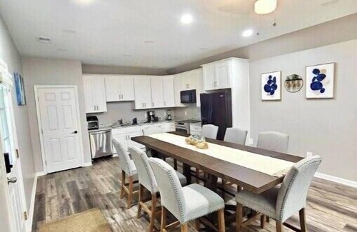Austell Apartment | Pretty & cozy