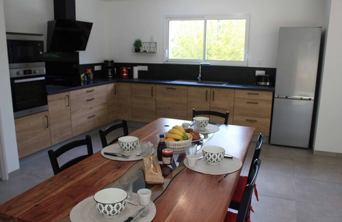Saint-Vincent-sur-l'Isle House | "Pretty, comfortable house in a quiet, wooded setting"
