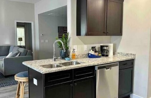 Warner Robins House | Pretty Home in Warner Robins for Mid to Long Stays