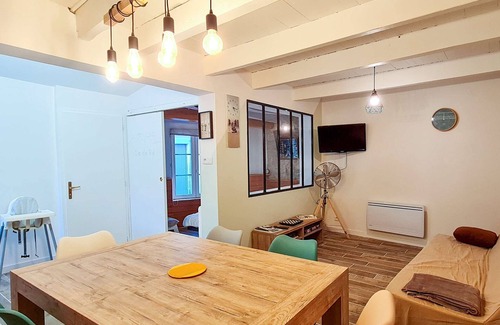 La Couarde-sur-Mer House | Pretty house with courtyard in the village center
