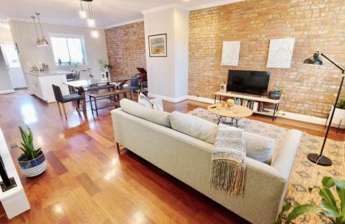 Petworth House | Pretty in Petworth-Walkable to Metro & Restaurants