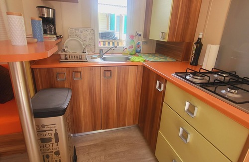 La Roque-d'Antheron House | pretty mobile home located in a 4 * campsite