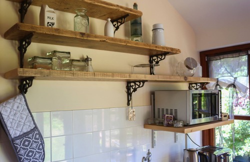 Chillington Cottage | Pretty Old Forge in peaceful, scenic setting
