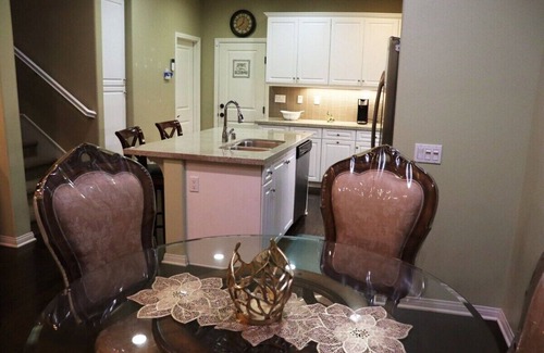 Brea House | Pretty Relaxed Me: Pool, Spa, Clubhouse