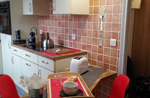 Annemasse Condo | PRETTY STUDIO 20 mins from Geneva