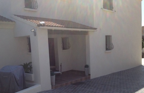 Biguglia House | Pretty villa top with pool access