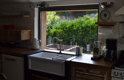 Bangor House | Pretty vintage deco house