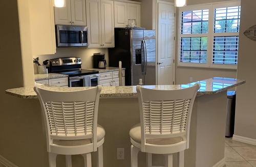 Biggar Condo | PRICE REDUCED SEPT & OCT 25 Beautiful 3 BR 2.5 Bath Paseo Townhome in a Quad