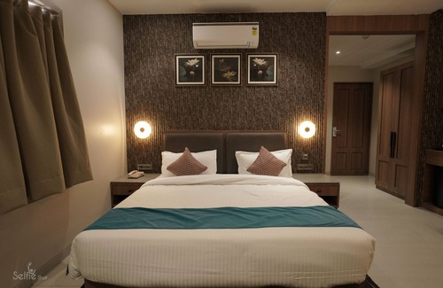 Dwarka Hotel | Pride Comfort Dwarka