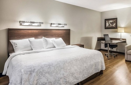 Woburn Hotel | Prime Location! 3 Comfortable Units, FREE Parking, Close to Woburn Mall