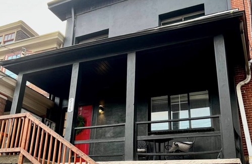 East Allegheny Apartment | Prime Location! 5 min drive to Acrisure Stadium!