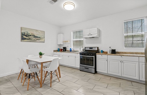Rosewood House | Prime Location! 9 min way from Downtown Austin | SXSW