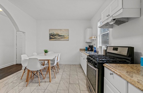 Rosewood House | Prime Location! 9 min way from Downtown Austin | SXSW