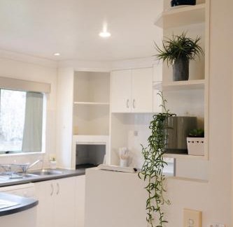 Mount Roskill House | Prime location at Mt Eden- Cozy Vibe 3BR Home