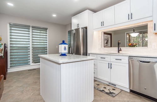 Cary House | Prime Location, Close to Everything, Fresh Market, Downtown Cary, Bond Park