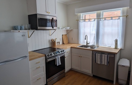 Saint Joseph Apartment | Prime Location Downtown St. Joseph Walk to Everything 2 bed 1 bath
