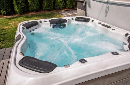 Sugar House House | Prime Location Home with Hot Tub l Midtown