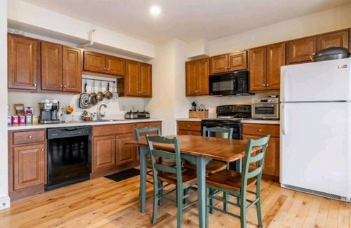 Burlington Apartment | Prime location in the center of downtown burlington