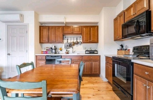 Burlington Apartment | Prime location in the center of downtown burlington