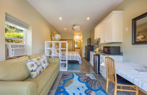 Hood River Apartment | Prime Location! Park your car. Walk and bike everywhere!