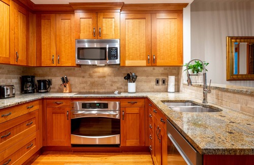 Upper Village House | Prime Location | Private Hot Tub | Garage | Short Walk to Slopes | Managed By Aloha Whistler