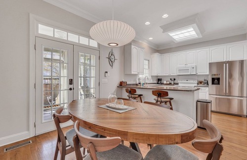 Beach Institute House | Prime Location w/Private Parking + Large Courtyard by Lucky Savannah