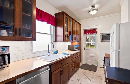 South Perry District House | Prime Perry Pad | Pets, Patio & Peloton—All Here