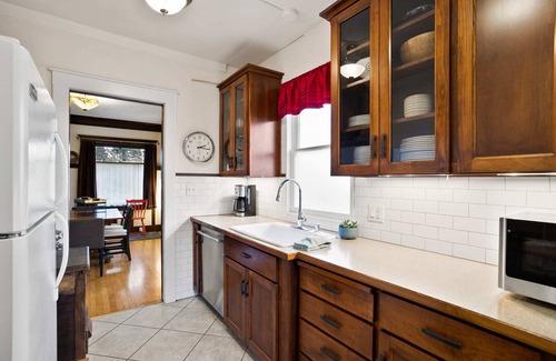South Perry District House | Prime Perry Pad | Pets, Patio & Peloton—All Here