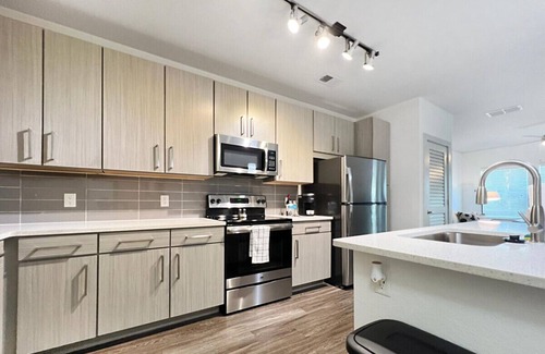 Carver City - Lincoln Gardens Apartment | Prime Tampa Apartment with Lush Courtyard Views!