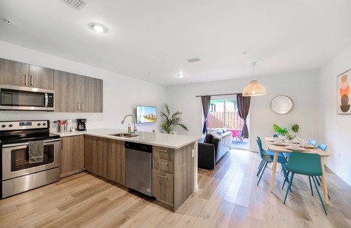 Golden Glades House | Prime Townhouses Near Design District
