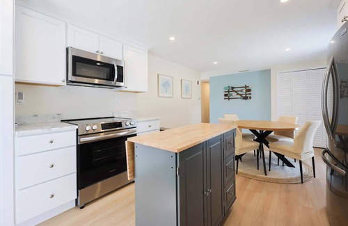 Yarmouth Port House | Prime Weeks Still Available, Renovated, Beaches!