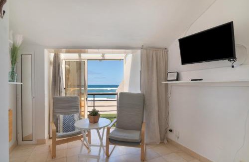 Las Palmas de Gran Canaria Apartment | Primera Linea Playa De Las Canteras