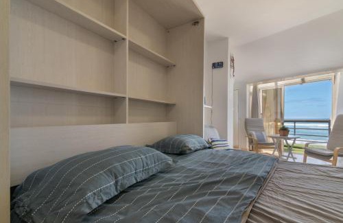 Las Palmas de Gran Canaria Apartment | Primera Linea Playa De Las Canteras