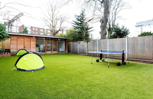 Camden Town with Primrose Hill House | Primrose Family Fun, by Veeve