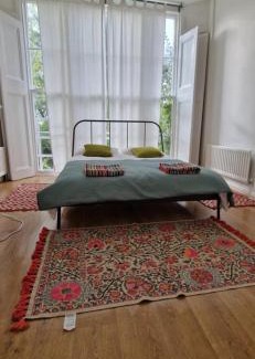 Camden Apartment | Primrose Hill - Charming, Cosy, 2 Double Bedrooms Apartment