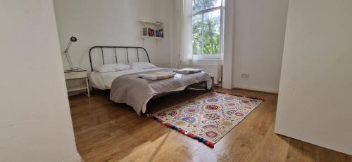 Camden Apartment | Primrose Hill - Charming, Cosy, 2 Double Bedrooms Apartment