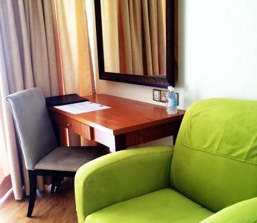 Batu Buruk Hotel | Primula Beach Hotel