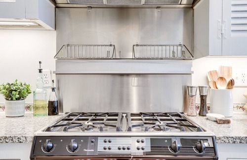 Southwest House | Prince of Wales - An Old Town Historic Row Home!