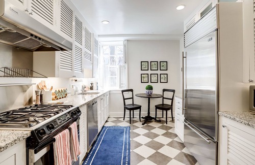 Southwest House | Prince of Wales - An Old Town Historic Row Home!