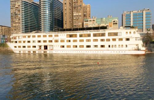 Cairo Hotel | Prince Omar Boat