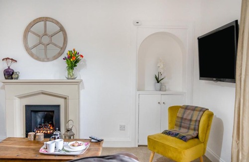 Hawick Apartment | Princes Street Apartment