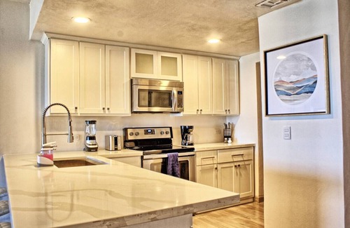Puerto Penasco Condo | Princesa Remodeled -Experience Rocky Point-PoolBar