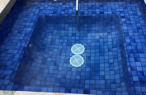Princeville Condo | Princeville Delight! COLD A/C, Sleeps 4, Pool & Jacuzzi, Private Lanai & Space