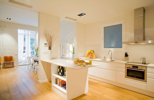 Eixample Apartment | Principal - Luxury 2 Bed. 3 Bath Apt + Terrace