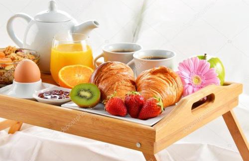 Mora Bed & Breakfast | Prinsgården B&B rum stugor