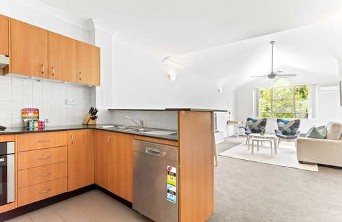 Marrickville Apartment | Pristine 2-Bed Near Marrickville Village