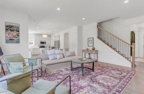 Thompson's Station House | Pristine 4BR w/Fire Pit, Walk to Starbucks & Swig