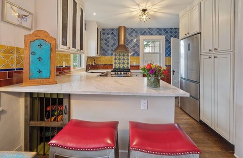 Downtown Santa Fe House | Pristine, art-filled Home 2 blocks to Historic Santa Fe Plaza. Read the reviews!