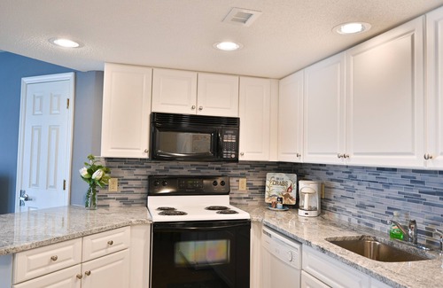 Myrtle Beach Condo | Pristine Condo Magnificent Ocean View, Lots of Upgrade, 11th Floor
