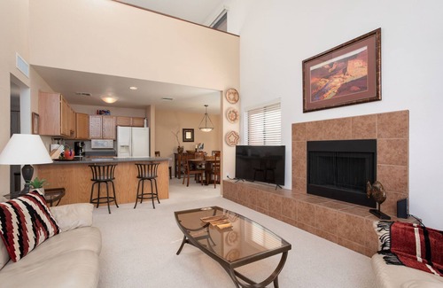 Tucson Condo | Pristine Condo with Resort Amenities